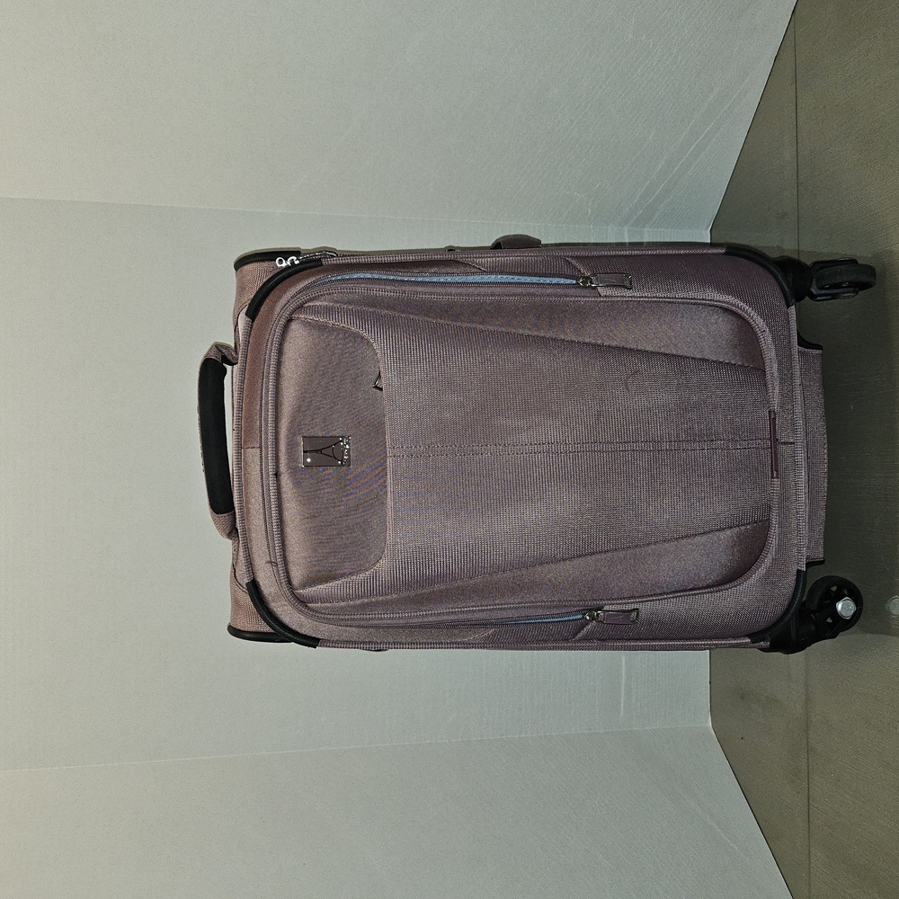 Travelpro Maxlite 5 Softside Expandable Carry on Luggage with 4 Spinner Wheels